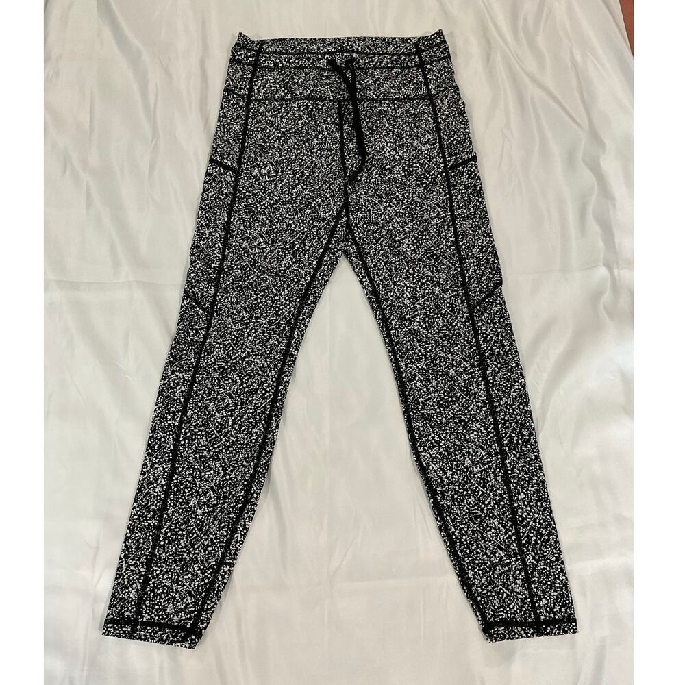 Zyia Active Black & White Speckled Leggings Size 6-8